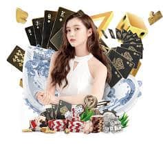 မြန်မာ Esports Pro Player ပြိုင်ပွဲ ဝင်ယှဉ်ကစားနေသော မြင်ကွင်း